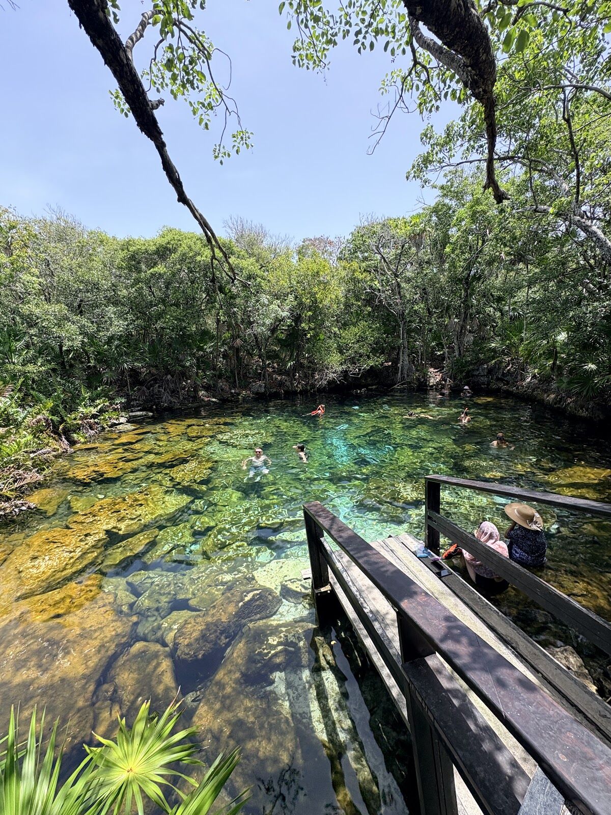 Caleta Tankah, club de playa con cenotes y aguas calmadas cerca de Tulum